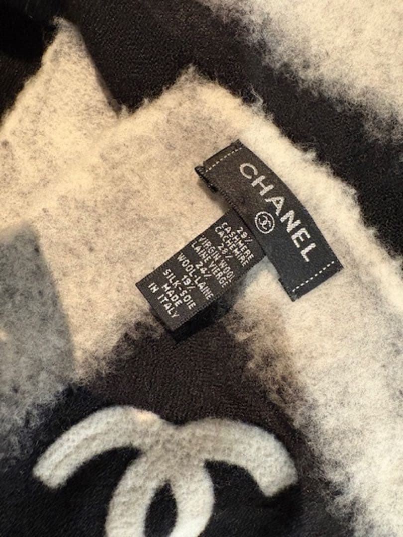 CHANEL ココマーク大判ストール