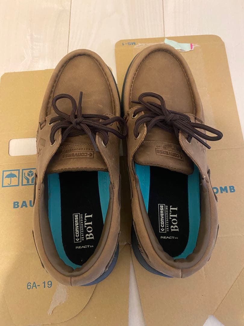靴 converse BOTT