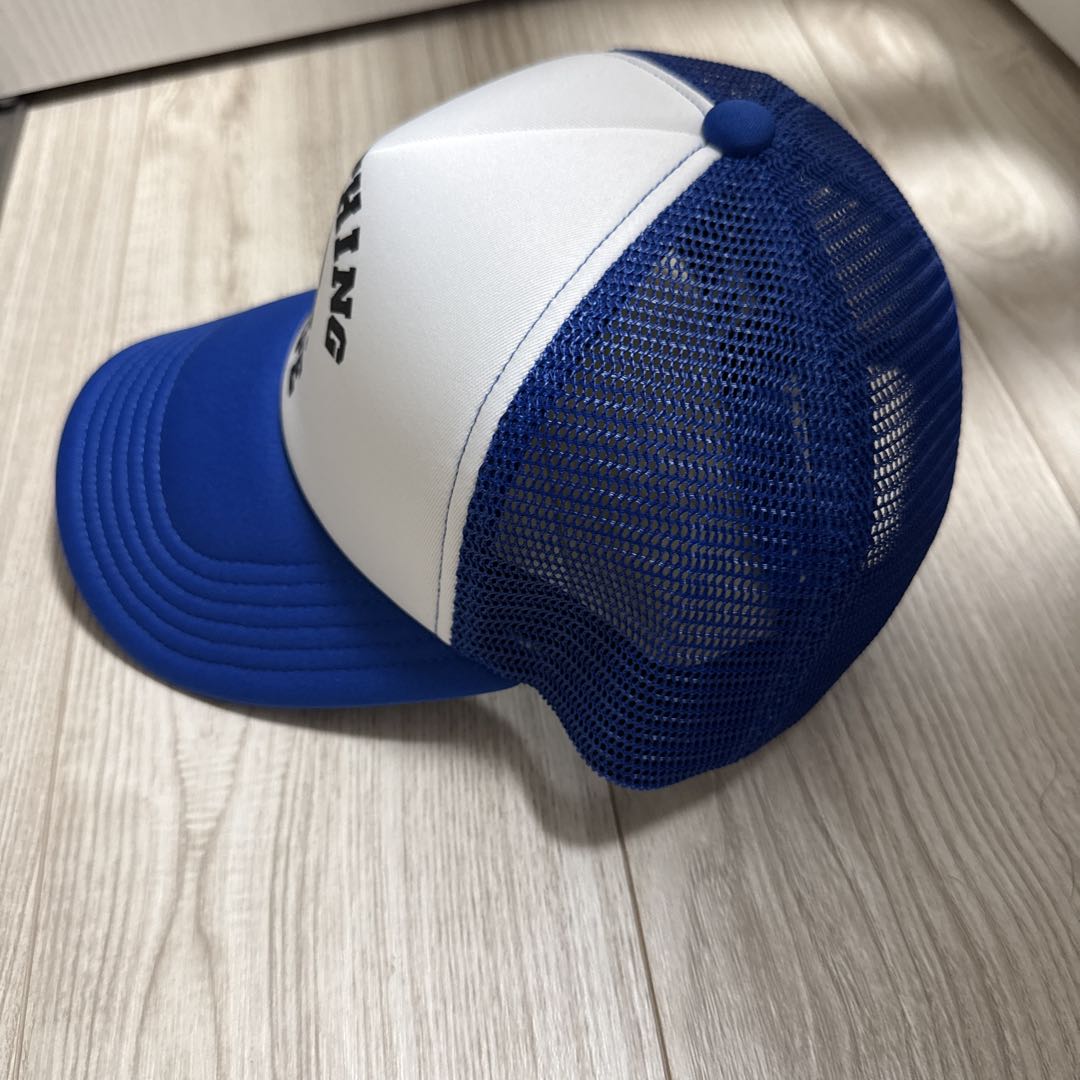 A BATHING APE トラッカーキャップ 青/白
