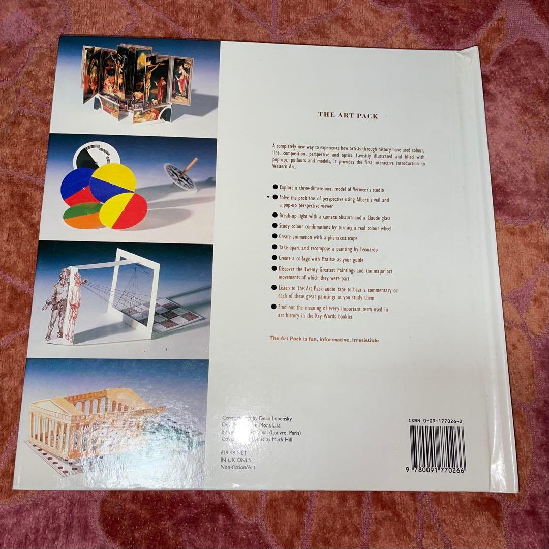 The Art Pack　英語　大型本　CD付　しかけ本　ハードカバー