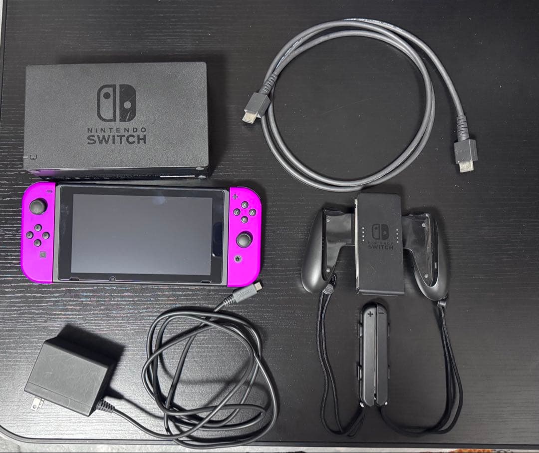 Nintendo Switchバッテリー強化版 本体 外箱付属品完備 ケース付き