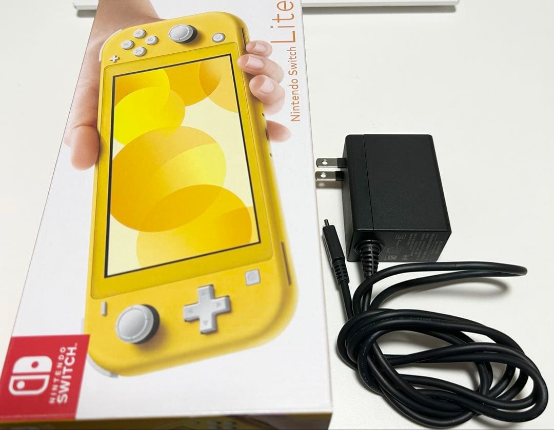 Nintendo Switch Lite イエロー 充電器+箱付き