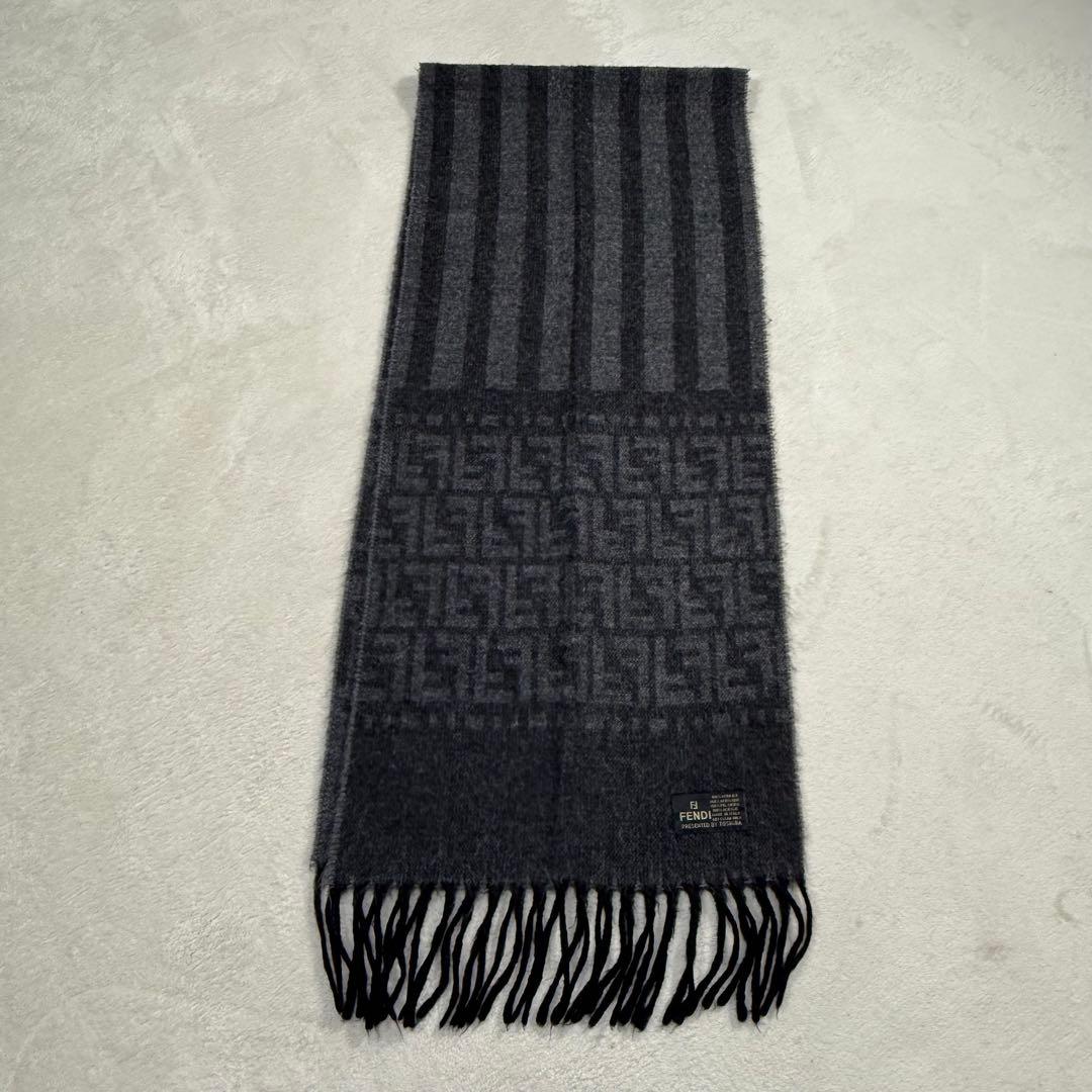 FENDI フェンディ ズッカ柄 ロゴパターン マフラー グレー