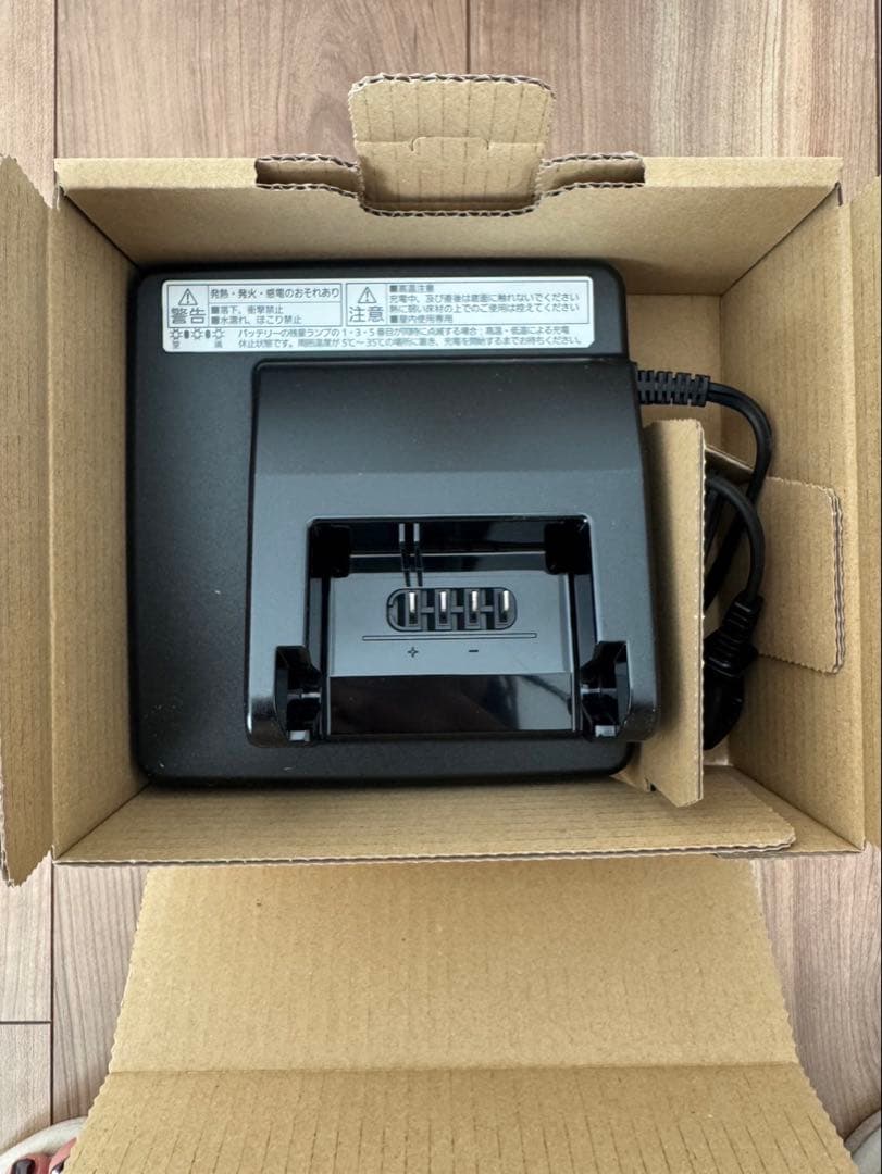 【週末限定値下げ】 Panasonic NKJ075Z バッテリー充電器