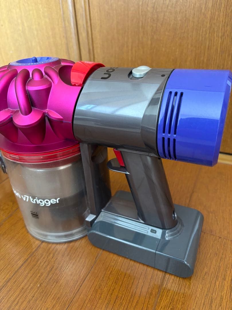 Dyson V7 Trigger　バッテリー交換済み