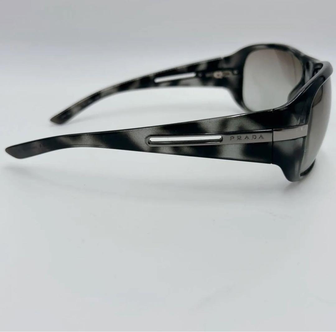 PRADA スクエア型サングラス gradation sunglasses