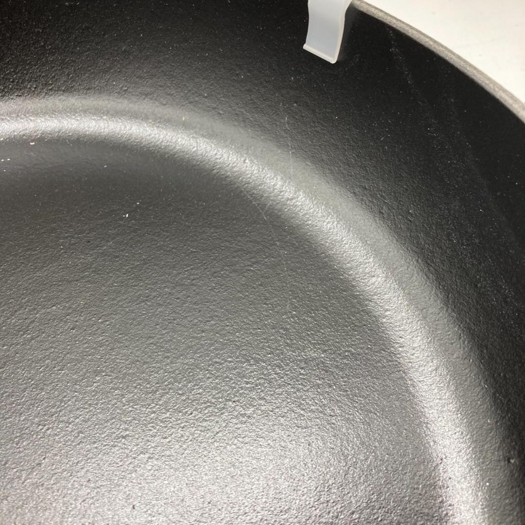 ▼LE CREUSET シグニチャー　ビュッフェキャセロール　ブラック　26ｃｍ