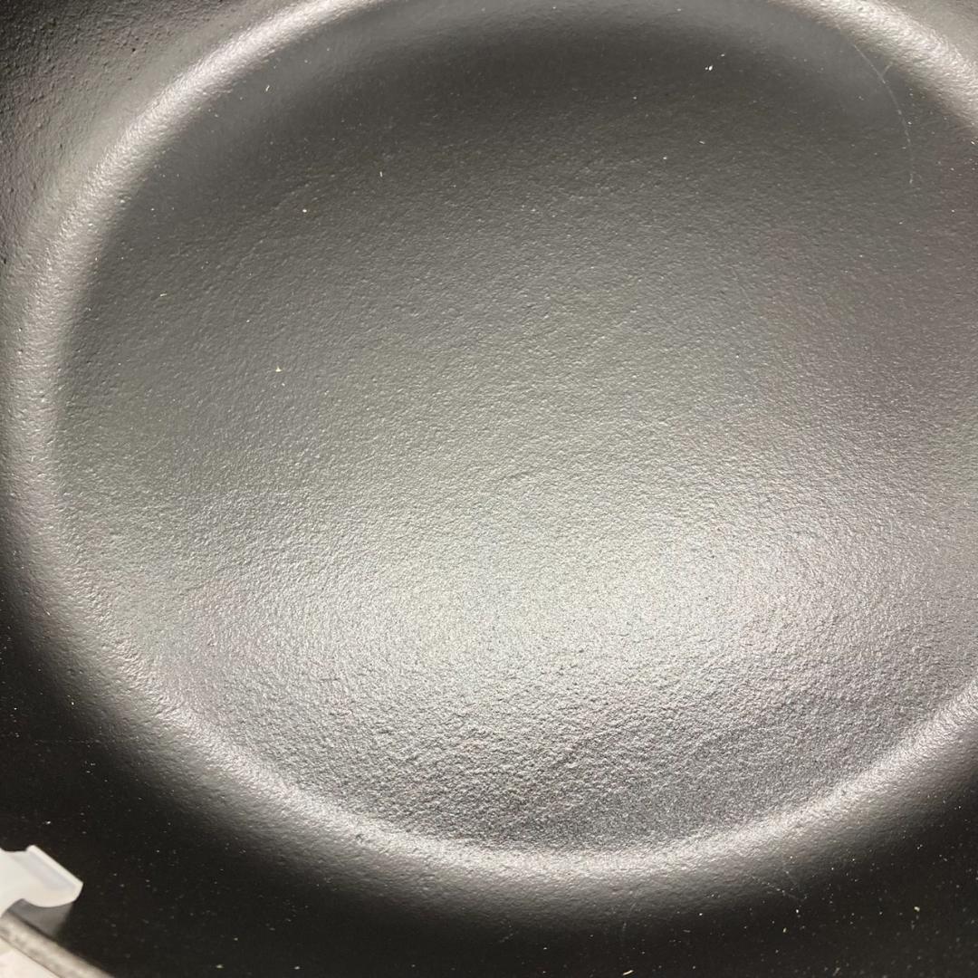 ▼LE CREUSET シグニチャー　ビュッフェキャセロール　ブラック　26ｃｍ