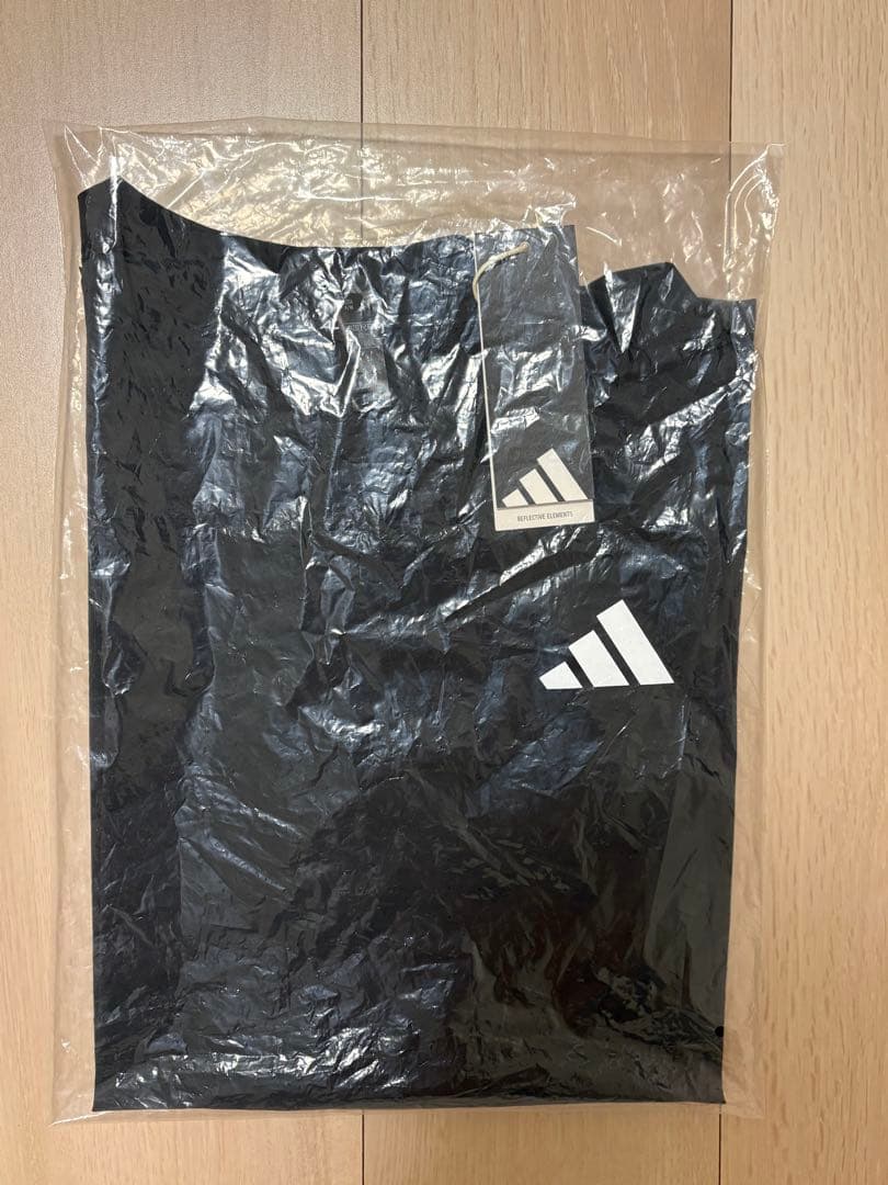 アディゼロ　ランニングTシャツ　新品・未使用　サイズM