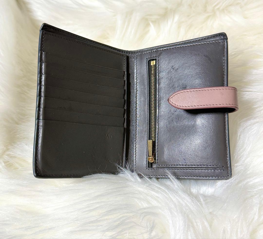 CELINE グレー 二つ折り財布 ミディアム　ストラップウォレット