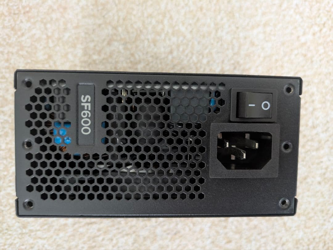 CORSAIR SF600 80 PLUS PLATINUM SFX電源ユニット
