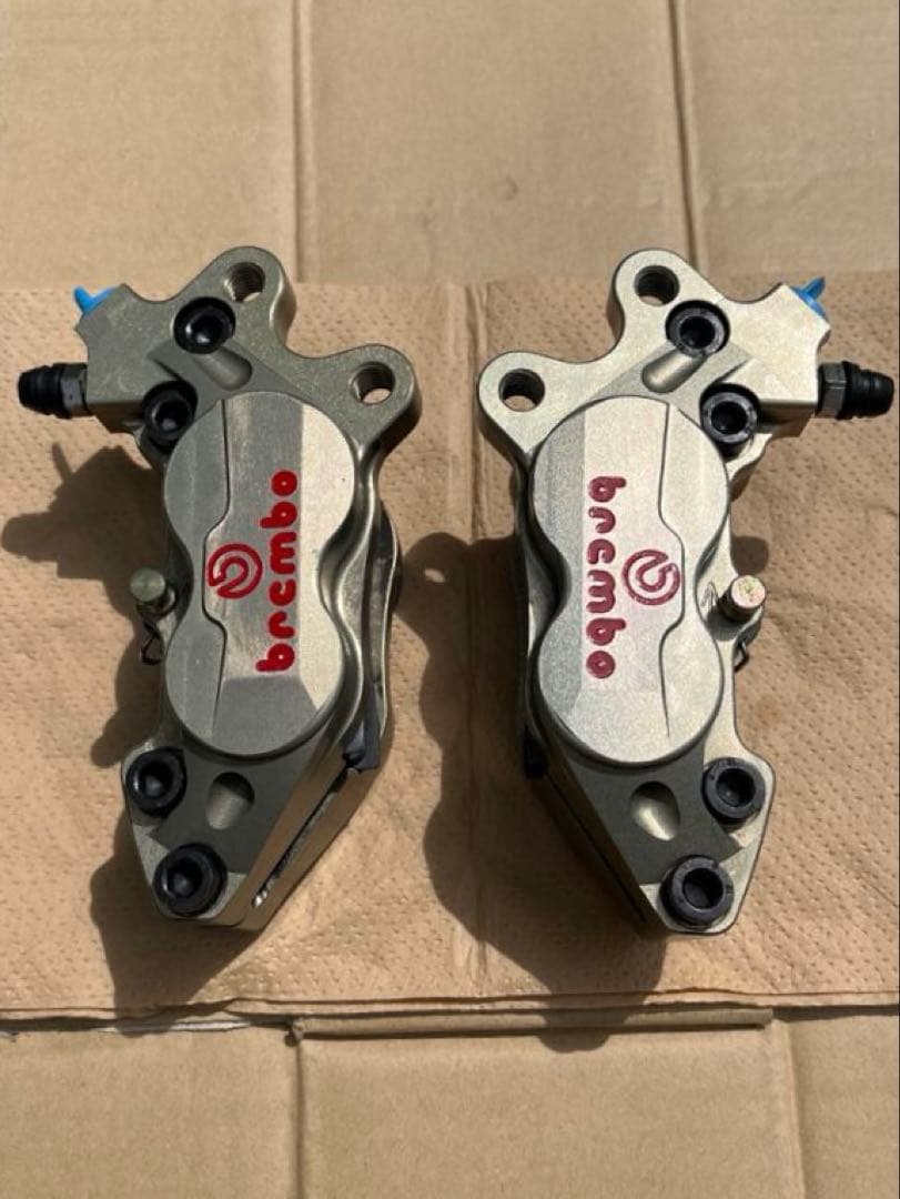 bremboレーシングキャリパーCNC40mmピッチ　送料込み　削り出し
