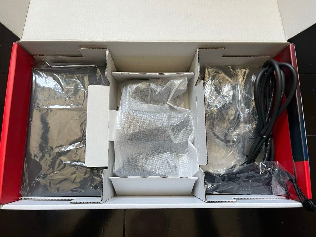 【極美品】Nintendo Switch ネオンブルー/レッド　純正ケース付