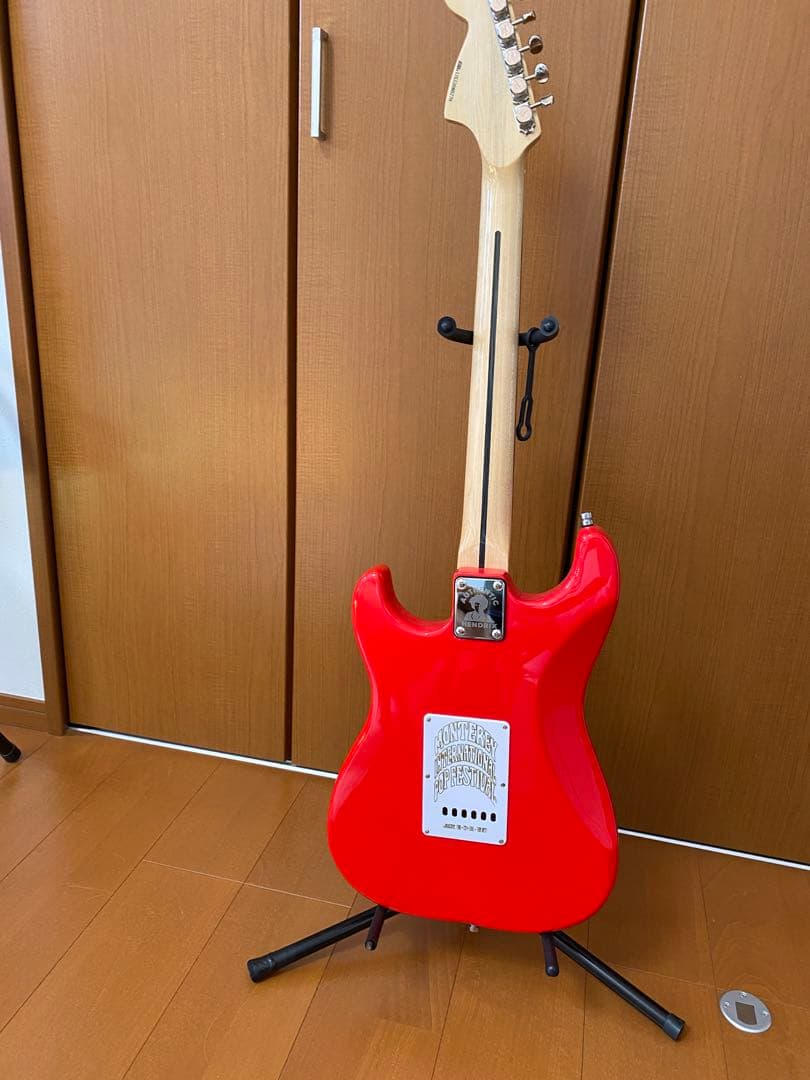 ギ*郎様 ストラトタイプ／スキャロップ指板