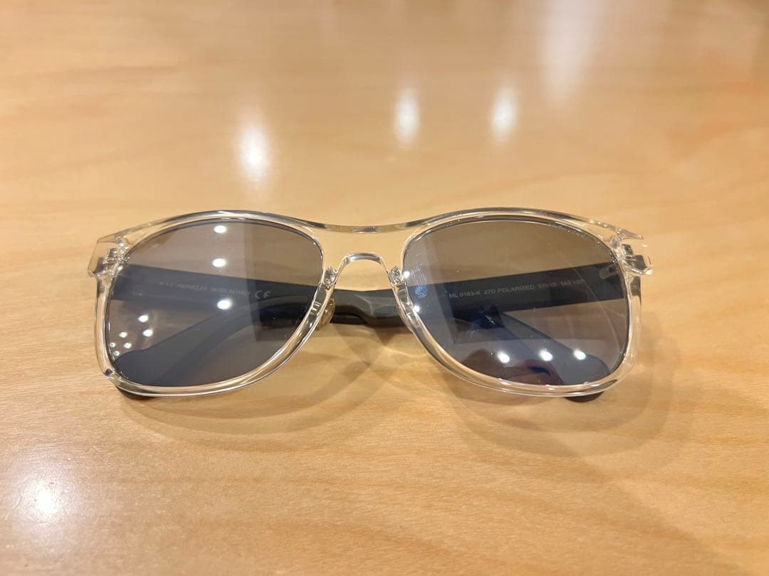 美品　モンクレール　サングラス
