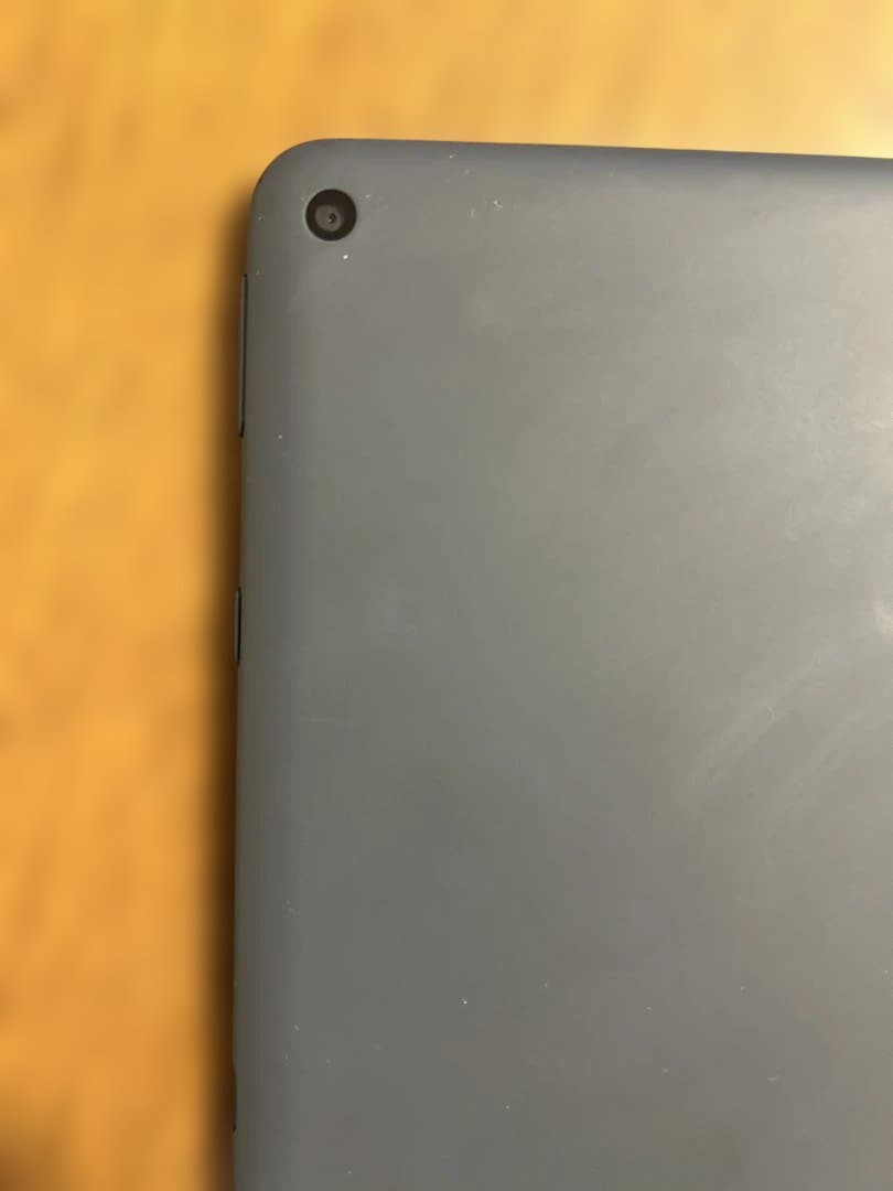 【ほぼ未使用】Fire HD 10 第11世代 32GB ブラック 純正充電器付