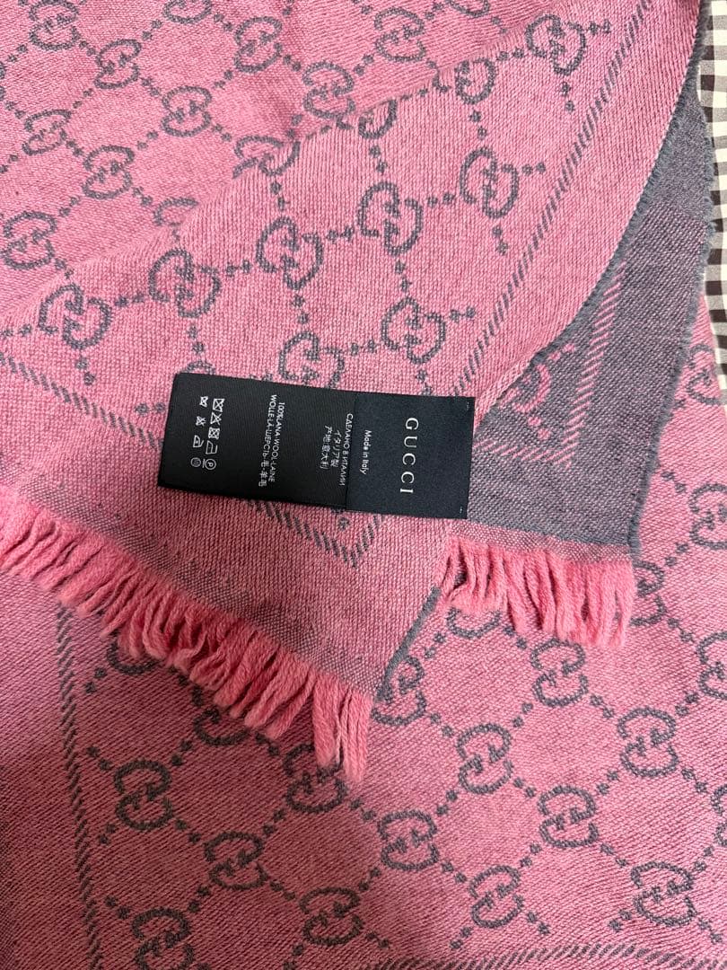 GUCCIのマフラー