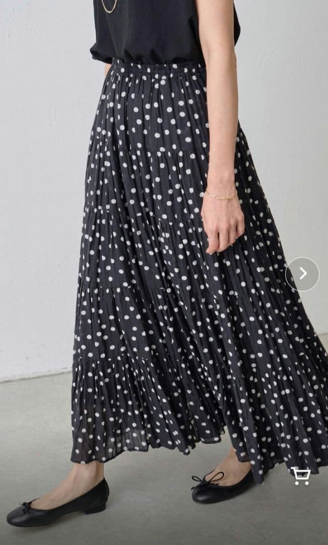新品タグ付き　BEARDSLEY　ビアズリー　クリンクル加工　ドットスカート