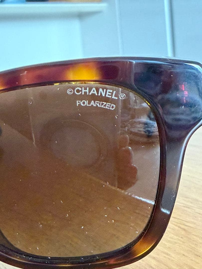 CHANEL パール付きキャットアイサングラス