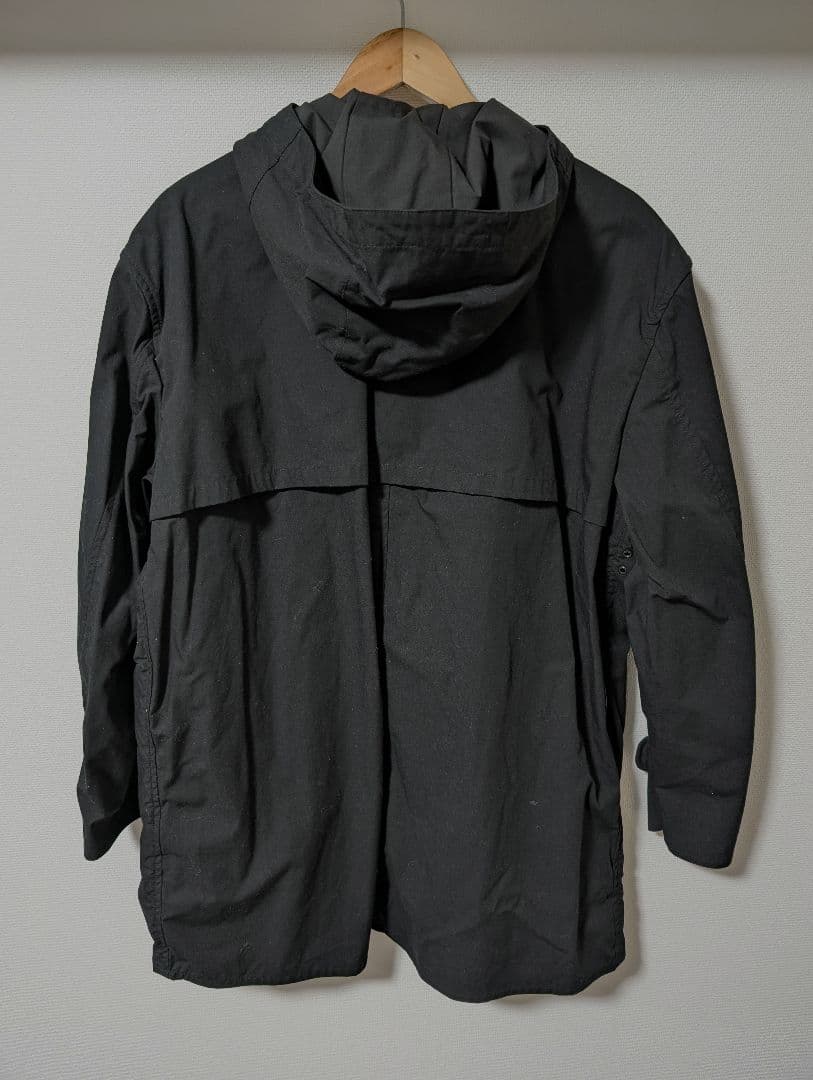 Barbour ブラック ナイロンフードコート 38 M
