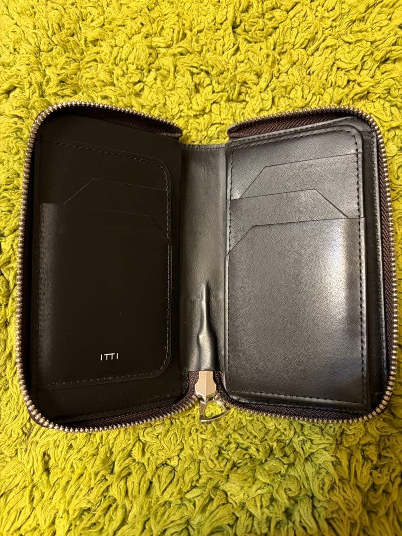 ITTI CRISTY SMART MID WLT CARNO コードバン 財布