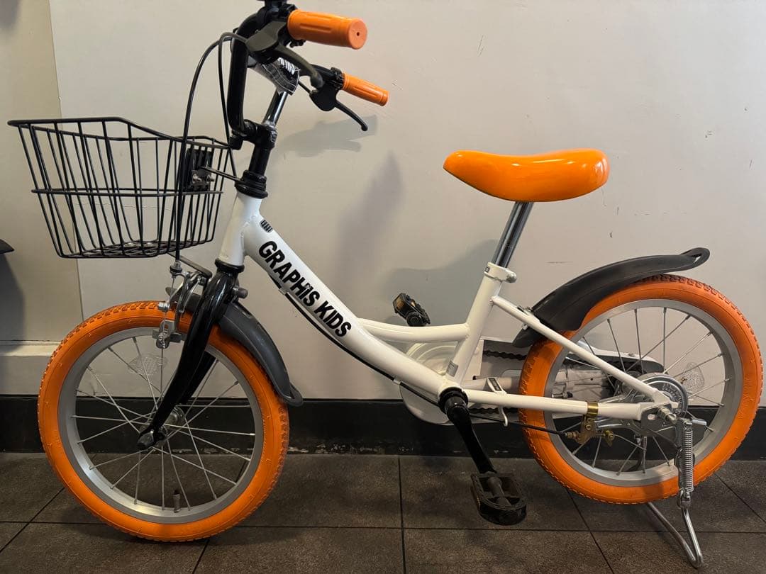 美品　GRAPHIS KIDS 子供用自転車 16インチ　オレンジ