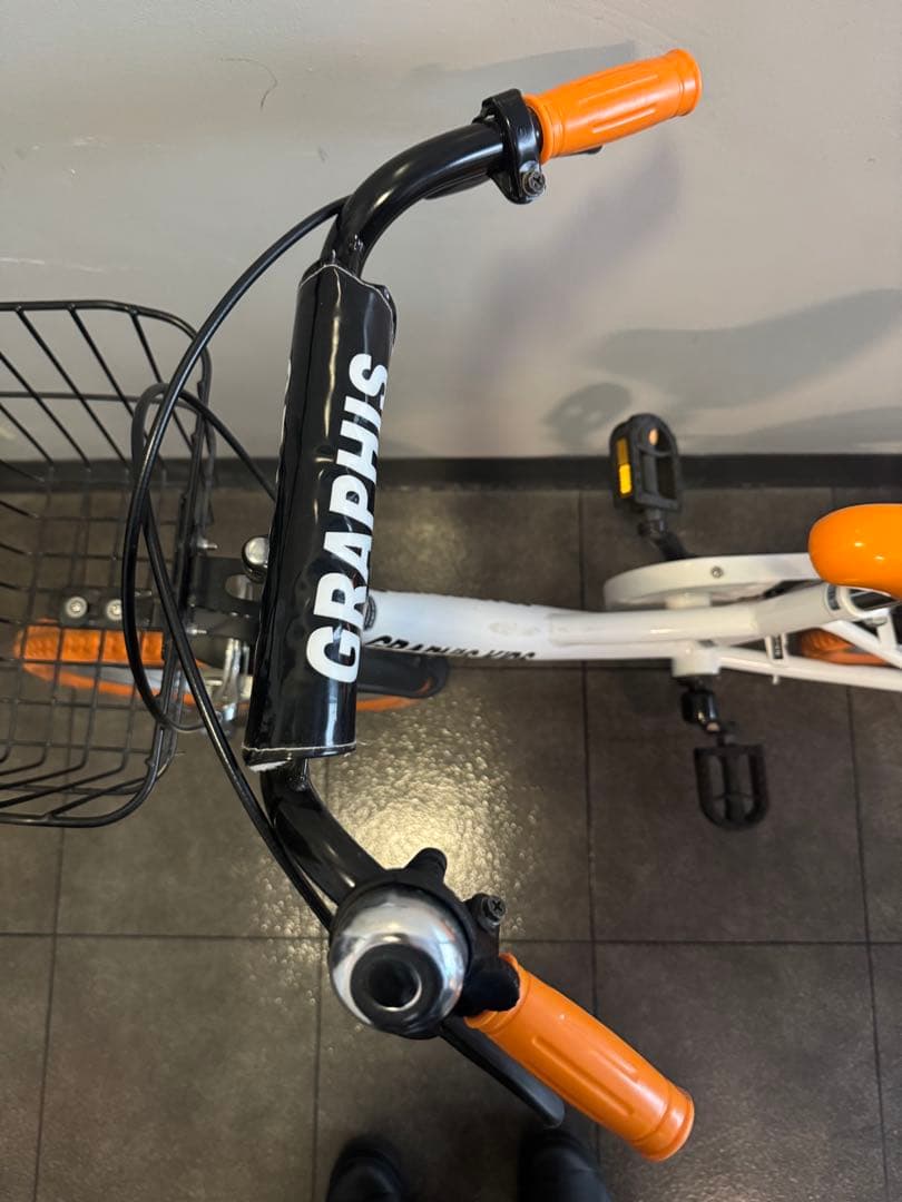 美品　GRAPHIS KIDS 子供用自転車 16インチ　オレンジ