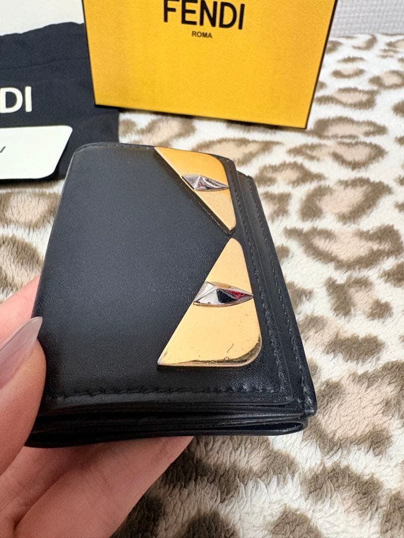 L*y様 FENDI 三つ折り財布 ブラック ウォレット