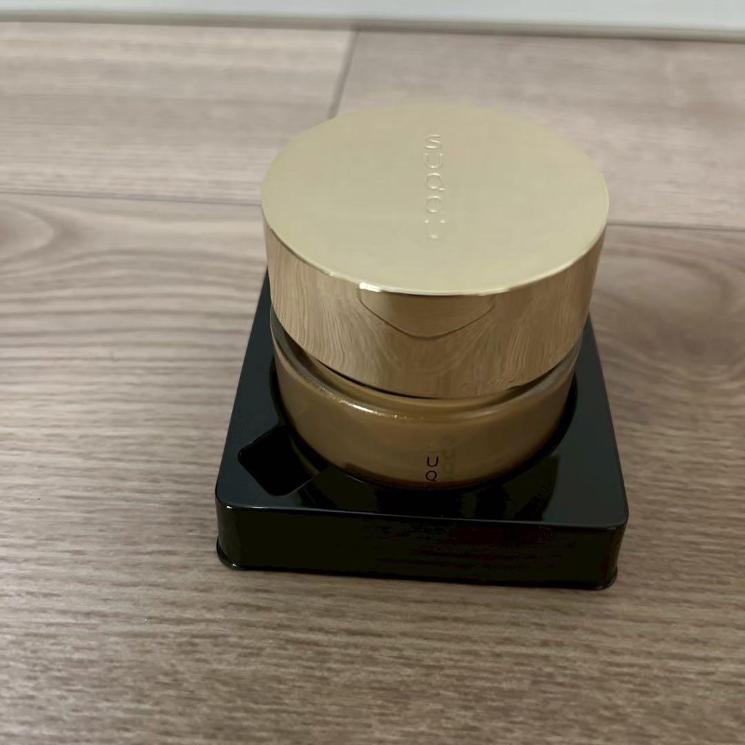 EXTRA RICH GLOW CREAM FOUNDATION 102 新品