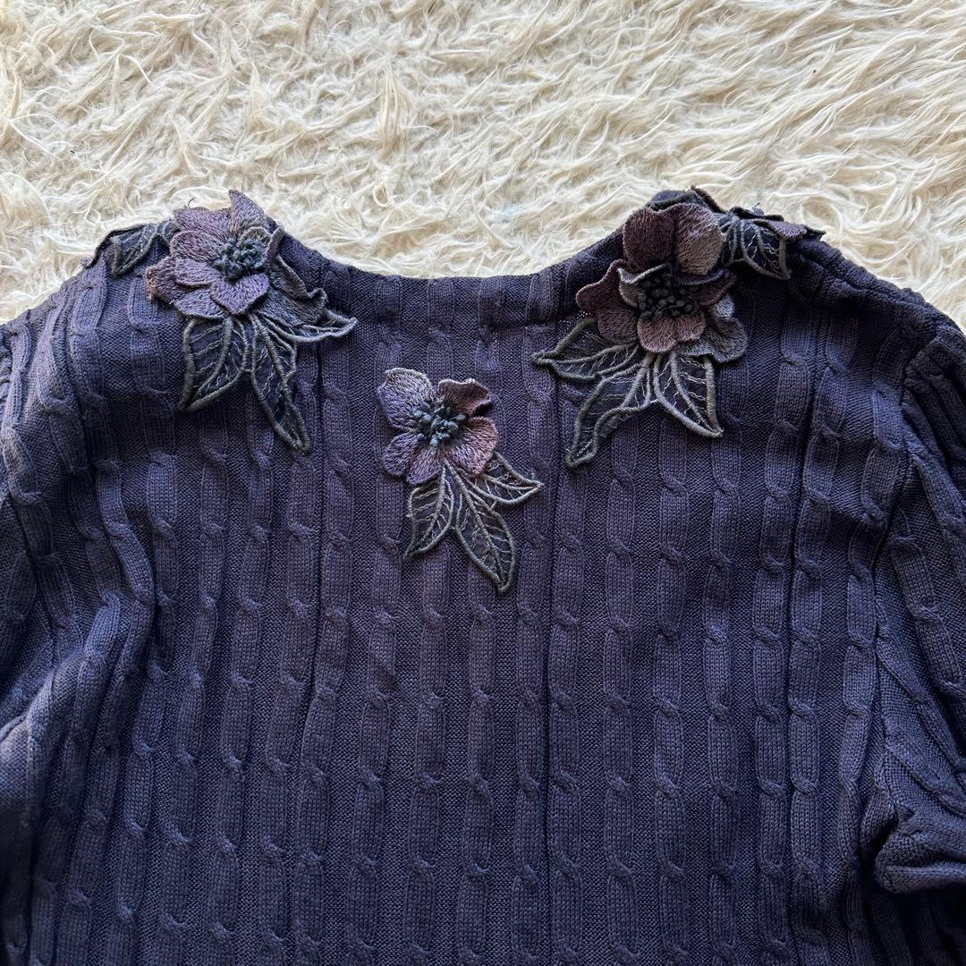 美品✨アトリエまりこ　シルク混花刺繍立体カーディガン　ケーブルフリル　グレー