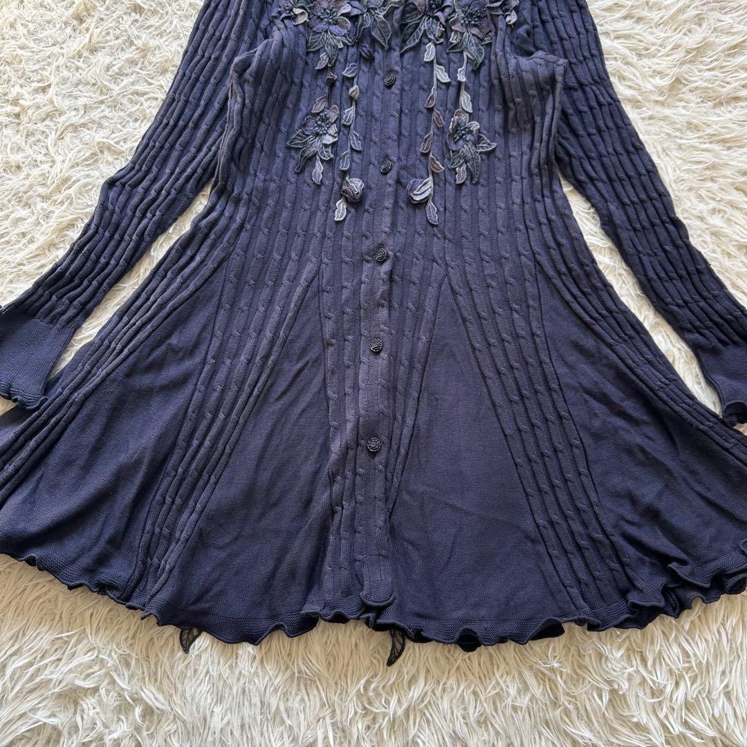美品✨アトリエまりこ　シルク混花刺繍立体カーディガン　ケーブルフリル　グレー