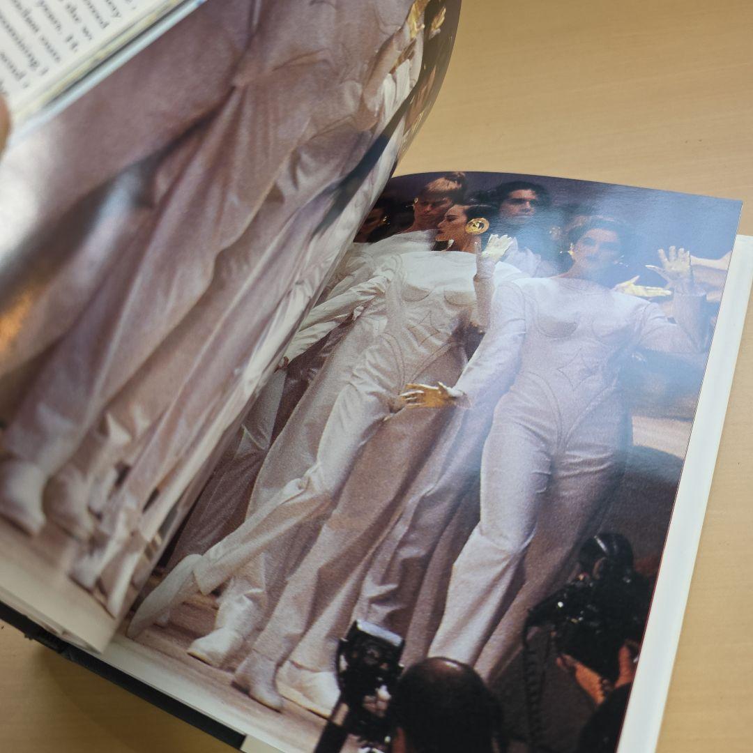希少‼️Thierry Mugler Fashion Memoir 洋書