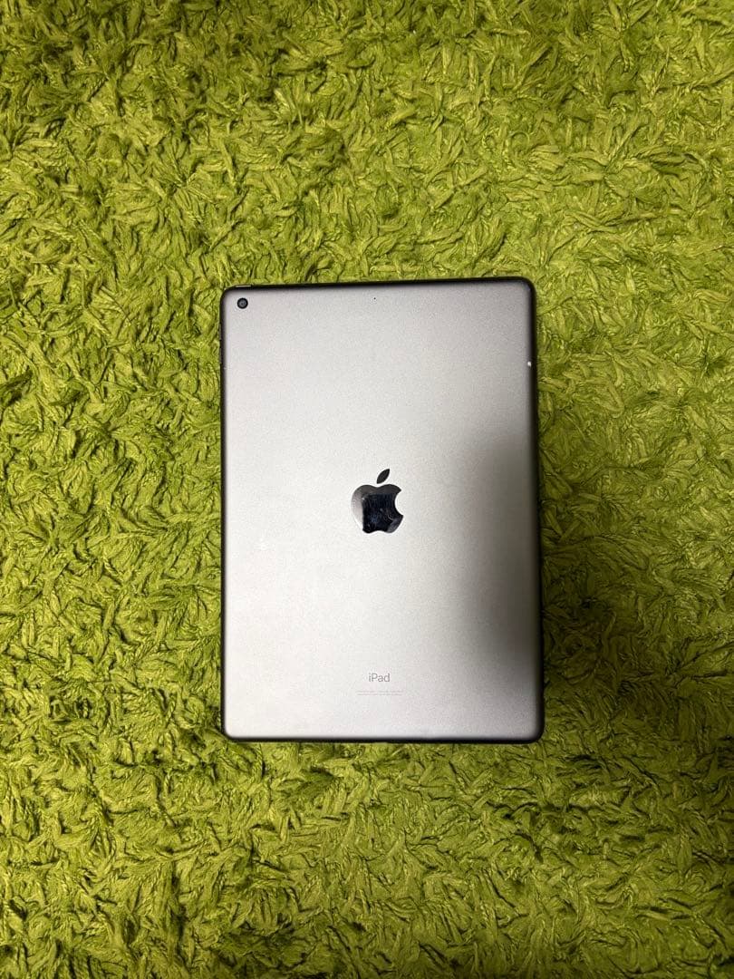【4/7まで】Apple iPad 第8世代 32GB グレー WiFiモデル