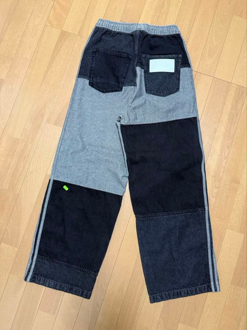 adidas パッチワークデニムパンツ