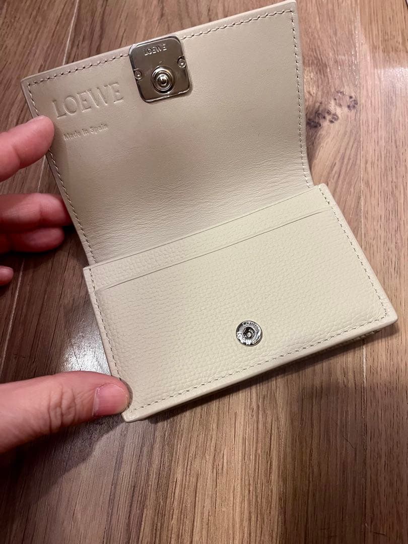 LOEWE アイボリー 名刺入れ