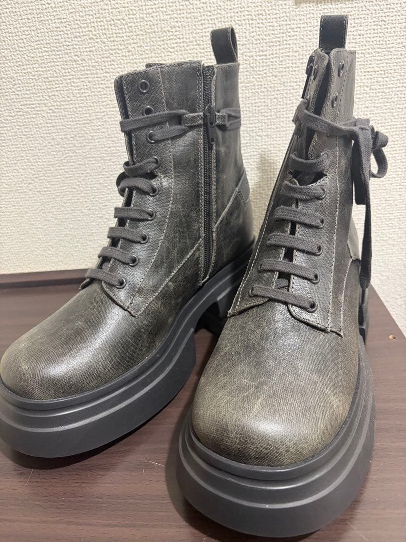 レースアップ チャンキーアンクルブーツ CHARLES & KEITH