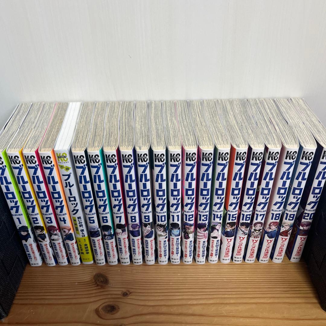 ブルーロック1〜26、31巻、エピ凪、小説まとめ売り　4巻以外全巻初版