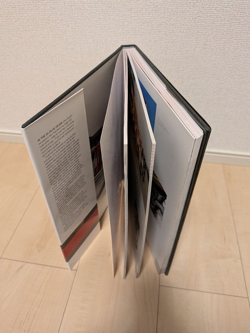 洋書 The Art of Ducati