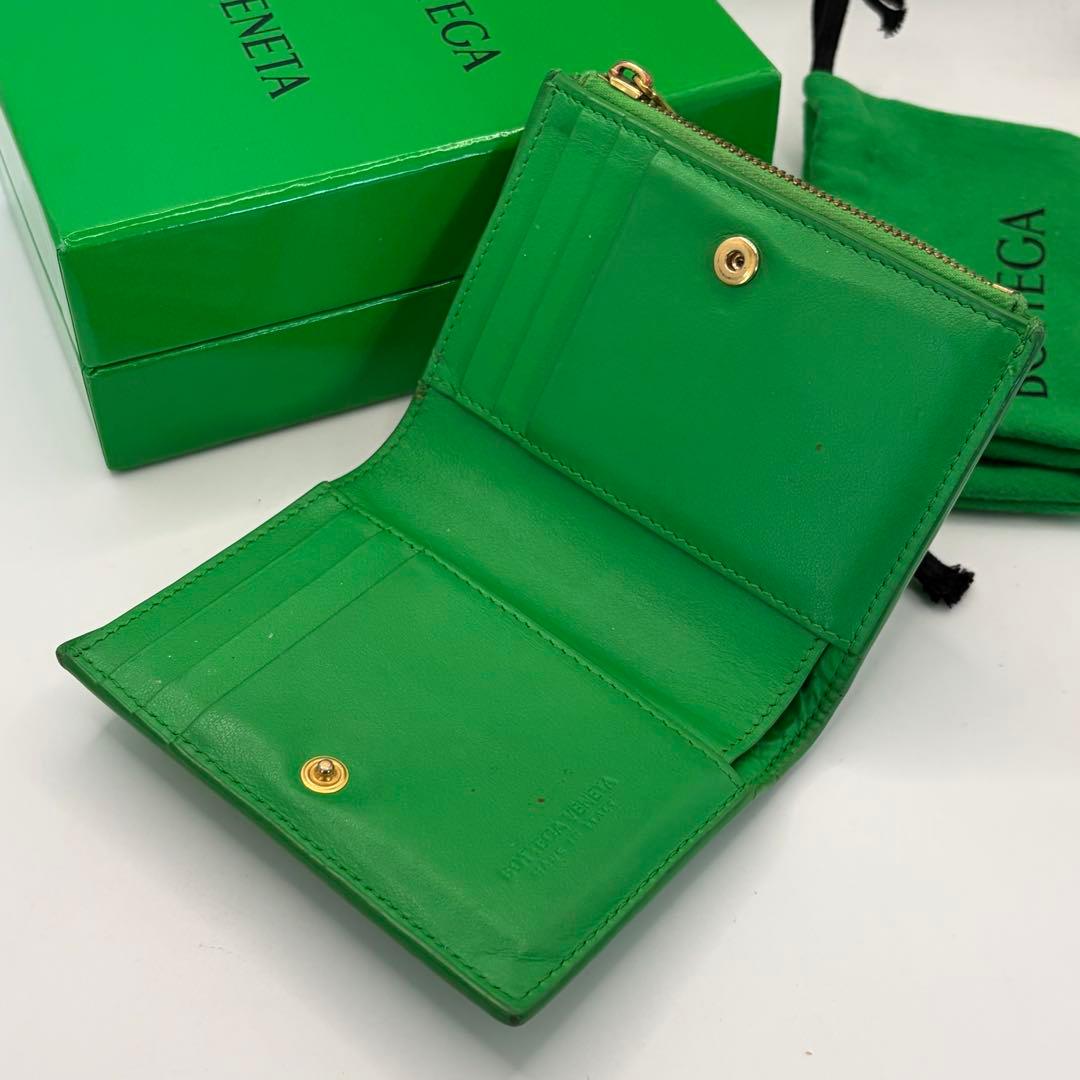 BOTTEGA VENETA☆スモールカセット二つ折り財布 グリーン