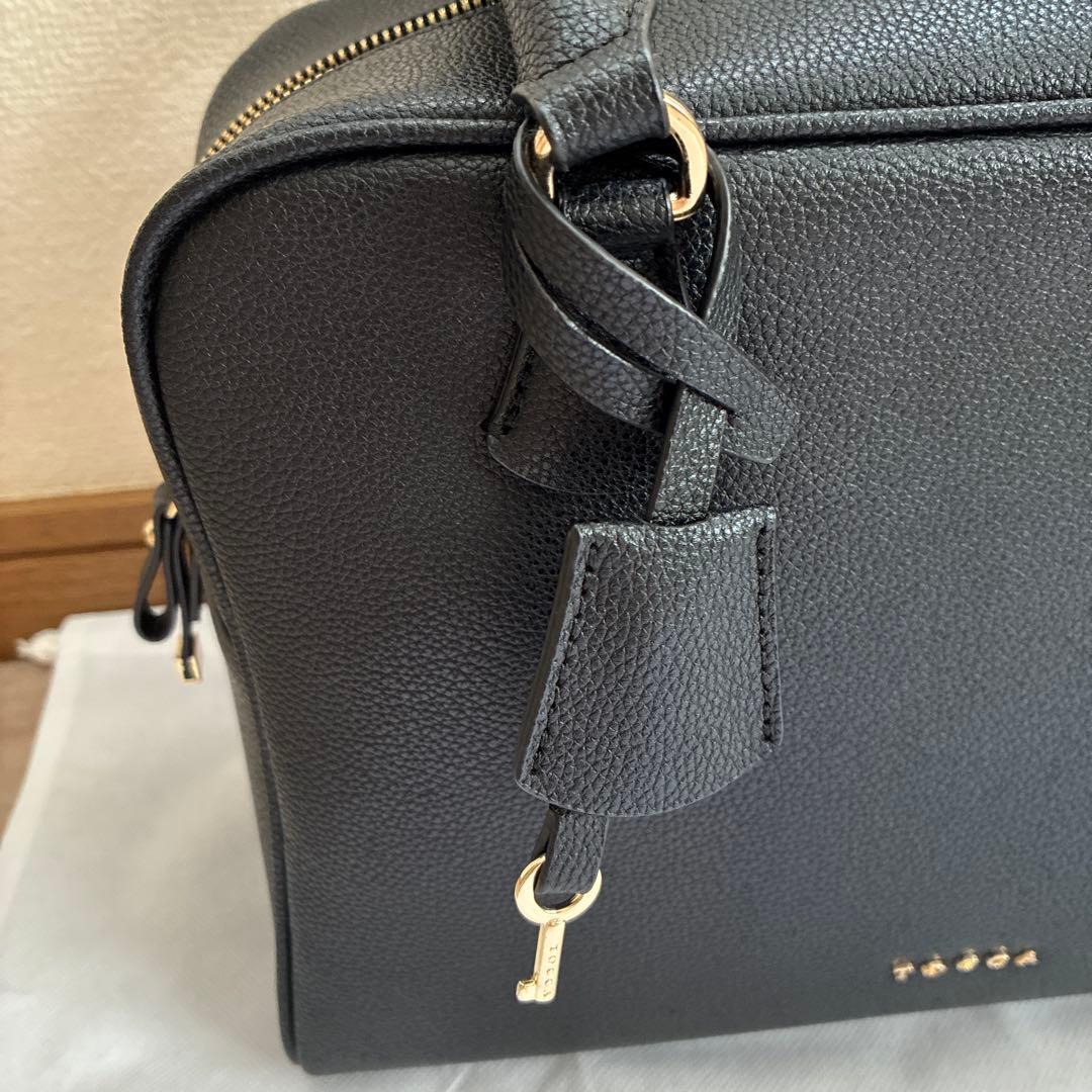 TOCCA 本革☆ボストンバッグ☆ブラック 美品