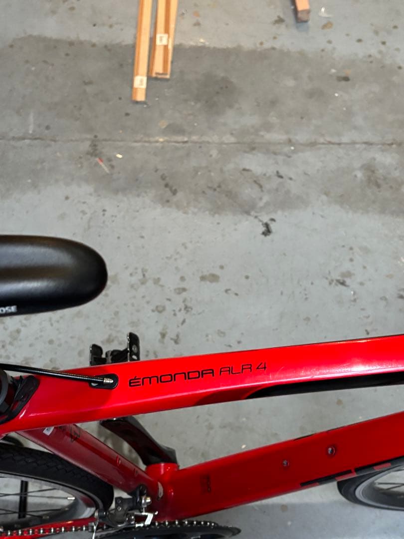 TREK EMONDA ALR 4 ロードバイク