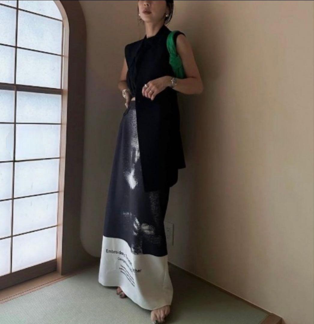 AMERI×THE MET ILINE SKIRT