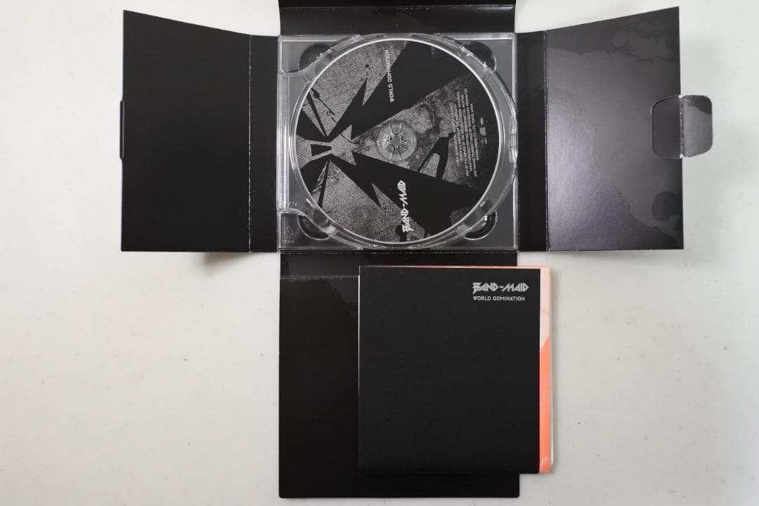 BAND-MAID WORLD DOMINATION(初回生産限定盤B)