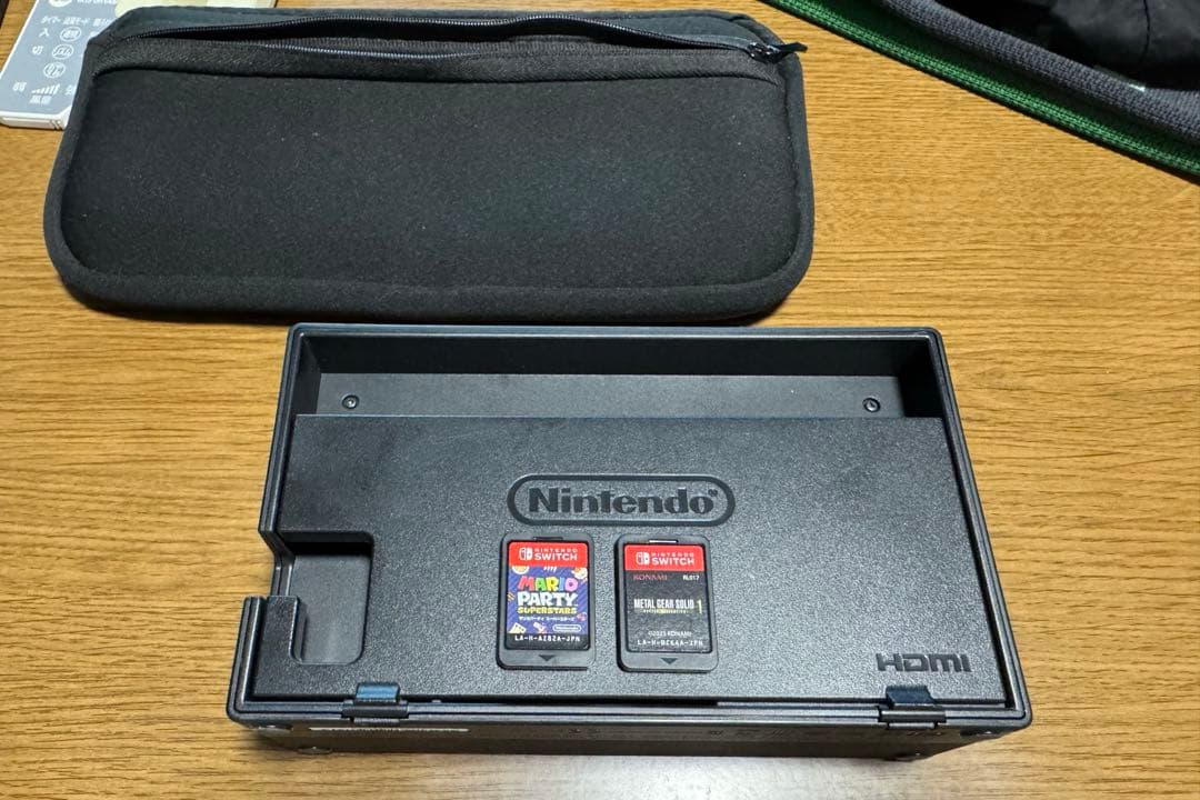 Nintendo Switch 本体+付属品+カセット２つ