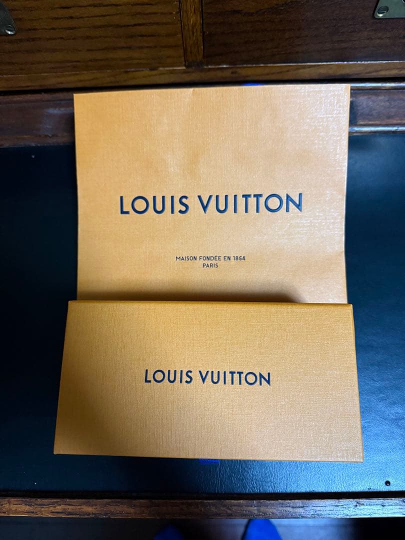 Louis Vuittonサングラス