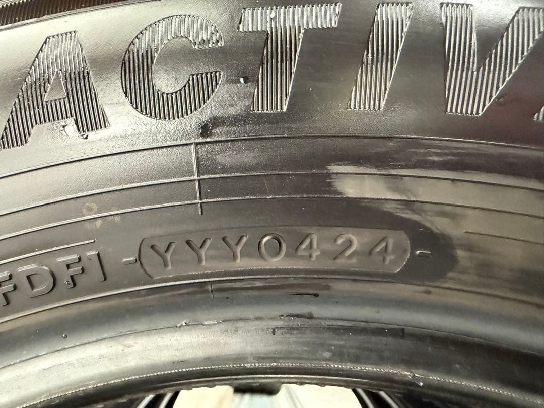 ヨコハマサマータイヤ215／60R16 95H深溝