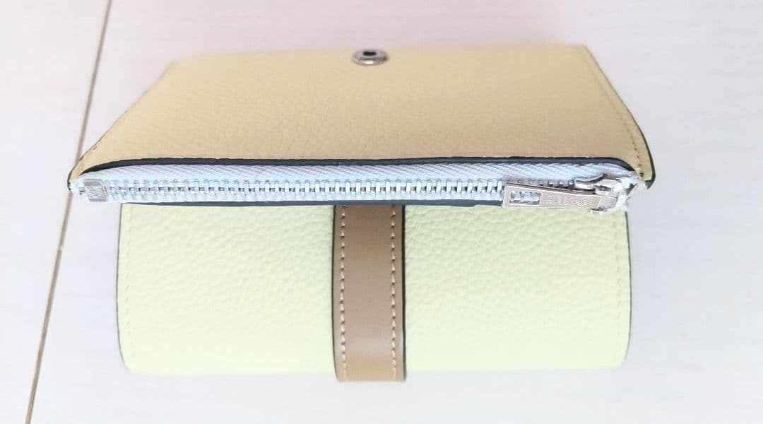 ロエベ LOEWE 三つ折り財布【美品】
