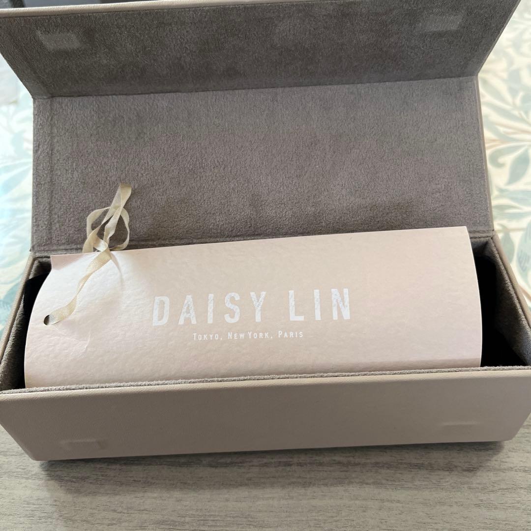 Ｄａｉｓｙ　Ｌｉｎデイジーリンサングラス　Ｍａｒｇａｎブラウン系　美品　【中古】