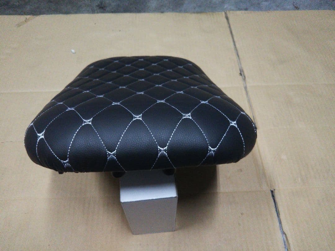 ズーマーカスタムシート ブラック&シルバーダイヤステッチ