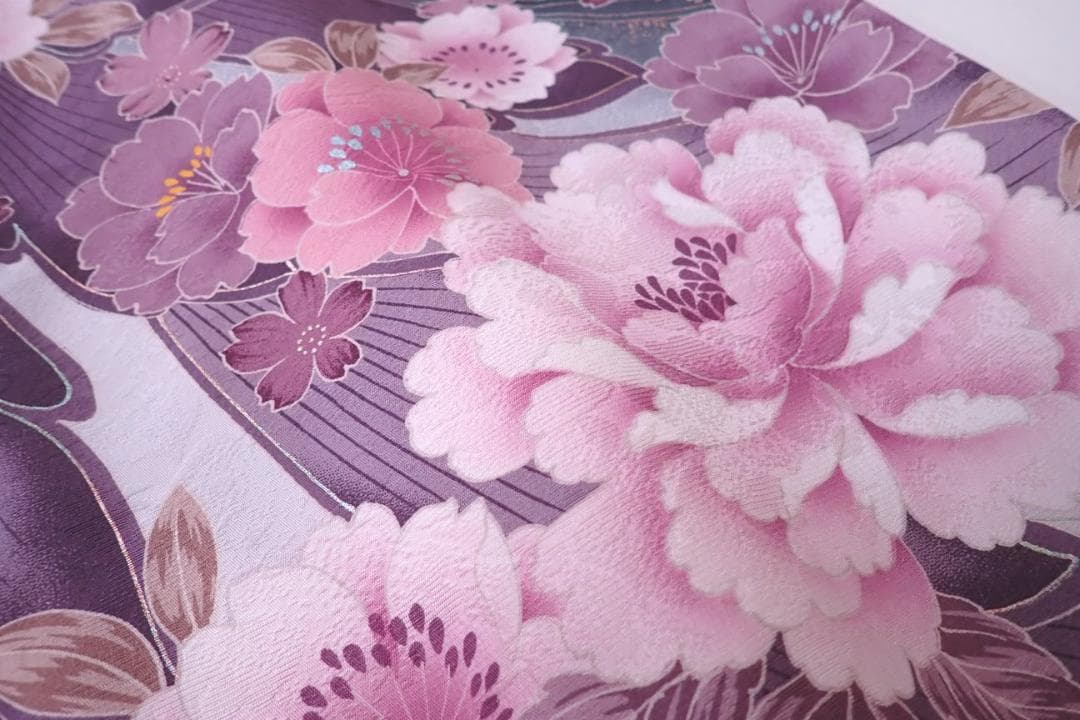 Ai　極美品 正絹 振袖 袋帯 2点セット 桜に牡丹 透き通るような繊細さ